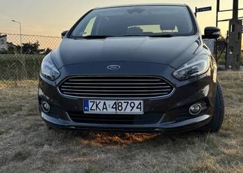 Sprzedam Forda S-Max z 2016 roku.