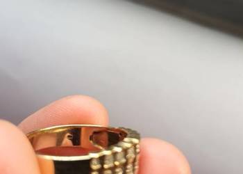 Złoty męski sygnet z brylancikami 333 9k waga 9,5g