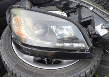 Lampy przód Opel Zafira A Xenon Led