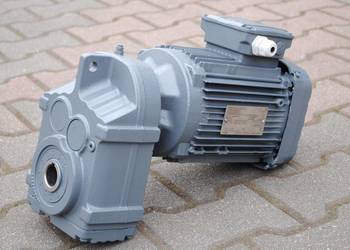 Motoreduktor 1,5kw. 132obr./min.. Firmy SEW!
