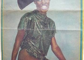 PLAKATY - GRACE JONES - WYPRZEDAŻ ŚWIAT PLAKATÓW