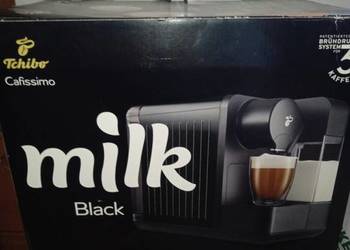 Ekspres kapsułkowy TCHIBO Cafissimo Milk czarny