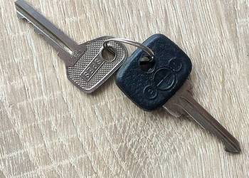 Oryginalny komplet kluczyków - Fiat 126p Maluch z okresu PRL