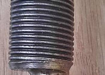 Sworzeń wahacza górnego mimośród z tulejkami Żuk Nysa Warszawa