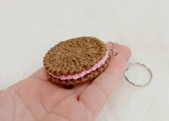 Ciasteczko Oreo wykonane na szydełku brelok zawieszka