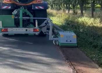 Maszyna do budowy i renowacji poboczy dróg BKM 065, szer. robocza 65 cm