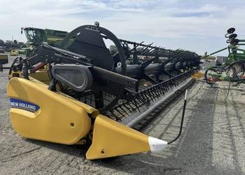 Heder zbożowy New Holland 880 CF-30 (2017)
