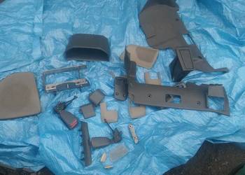 Volvo V70 II 01r zatrzask zapięcie pasa tył komplet Volvo V70 II 01r zatrzask zapięcie pasa tył komplet