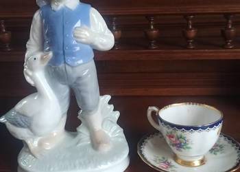 Figurka chłopca z gąską. Nils Holgersson Garden AB Figurka chłopca z gąską. Nils Holgersson Garden AB