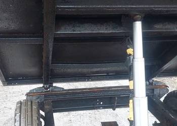 Przyczepa 1 osiową wywrotka tandem