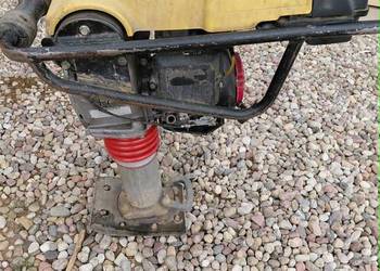 Skoczek stopa wibracyjna