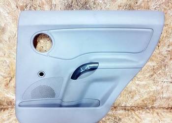 BOCZEK TAPICERKA DRZWI PRAWY TYŁ CITROEN C3 I 2004 1.1 2002-2007