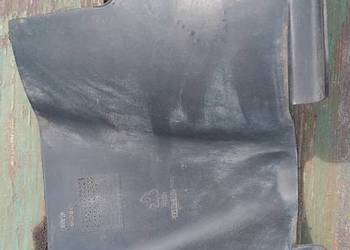 Osłona silnika prawa VOLVO S60 V70 XC70 8667031