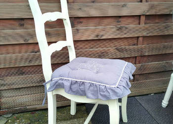 Krzesło drewniane Rimini White Livin Hill z poduszką WYPRZEDAŻ