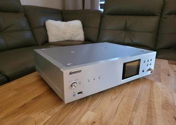 PIONEER