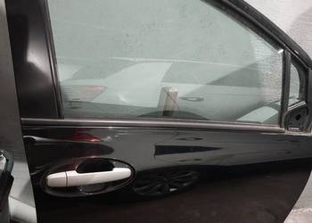 Drzwi prawe Toyota Yaris II  209