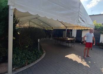 Namioty imprezowe duże i małe;