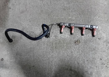 Listwa wtryskowa wtryski 1.5 hybryda toyota yaris III 14r
