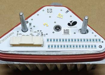 PRZETWORNICA LED PRAWA RENAULT TWINGO 02R225R350 PWB01036_B