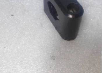 Uchwyt pod kabel siłowy czarny