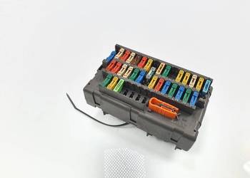 SKRZYNKA BEZPIECZNIKÓW CITROEN XSARA