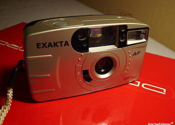 Aparat fotograficzny na taśmę 35 mm EXAKTA