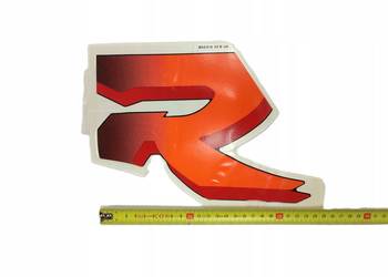 NAKLEJKA "R" NA BOCZEK L STR HONDA CBR900RR FIREBLADE 99 ORYG 64352MASE10ZC NAKLEJKA "R" NA BOCZEK L STR HONDA CBR900RR FIREBLADE 99 ORYG 64352MASE10ZC