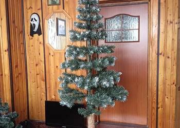 Sprzedam choinkę na pniu z jutą szkłem i szyszkami