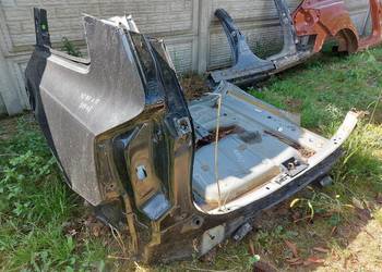 VOLVO XC90 II Błotnik ćwiartka tył lewy wanna podłoga 717-46