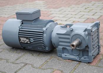 Motoreduktor kątowy 4kw 324obr./min. Firmy SEW