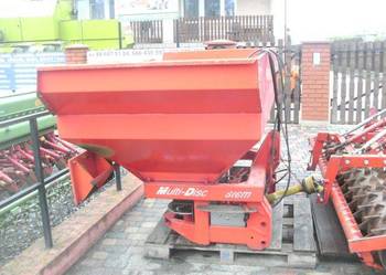 rozsiewacz do nawozu RAU 1800 kg MDS921 hydrauliczny.
