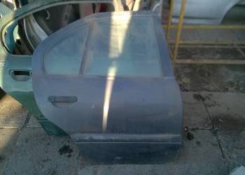 NISSAN PRIMERA 4D 5D DRZWI PRAWE TYŁ 1990 1995