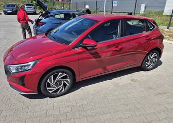 Hyundai i20 4 cylindrowy jak nowy 2025, bardzo niski przebieg, garażowany