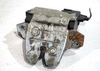 ZAMEK KLAPY TYŁ MERCEDES CL203 Sportowy/Coupe A2037400235 01-11
