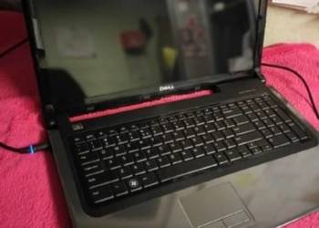 Dell Inspiron 1764 17 cali uszkodzony
