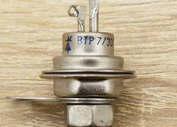 Tyrystor typu BTP 7/300 7 A / 300 V UNITRA LAMINA, nowy, RETRO PRL