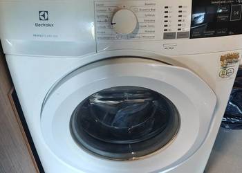 Sprzedam lodówkę + pralka za darmo