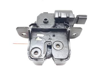 ZAMEK KLAPY TYŁ RENAULT CAPTUR I Crossover 906069428R