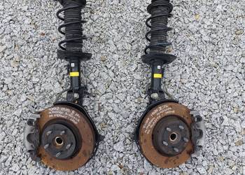 TOYOTA YARIS IV 23r MCPHERSON AMORTYZATOR ZWROTNICA LEWY PRZÓD