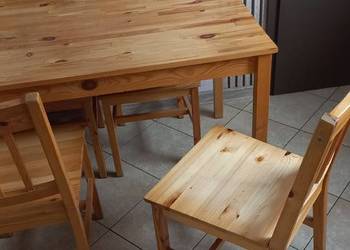 Stół i 4 krzesła komplet