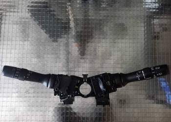 Przełącznik zespolony 1.4 d4d toyota yaris III 12 r