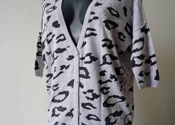 Sweter w panterkę