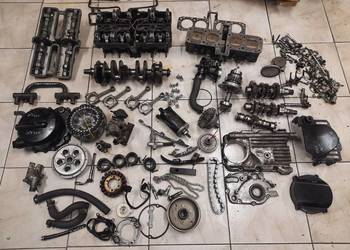 Kawasaki GPX 600 silnik części cylinder głowica magneto kapa