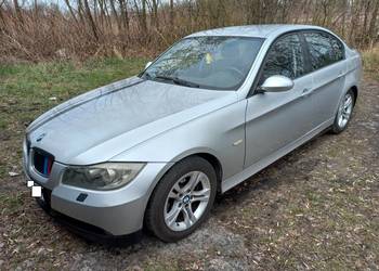 BMW E90 3 2.0D /KEYLESS / Skóra/Climatronic / Bezwypadkowy