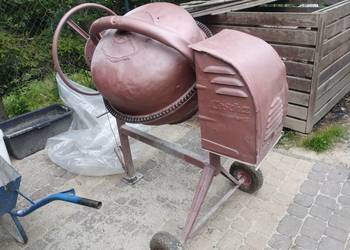 Betoniarka lescha 135l