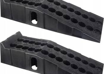 Rampy najazdowe samochodowe, 2 szt. Rampy plastikowe uszkodzona jedna delik