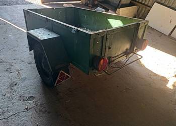 Przyczepa samochodowa Niewiadów