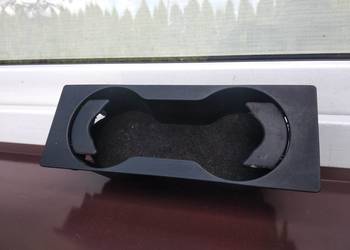 Audi A4 B5 uchwyt na kubki napoje cupholder w tunel środkowy 8D0862533E