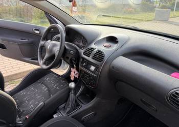 Witam mam na sprzedaż Peugeota rok 2001