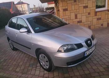 SEAT CORDOBA 1,2 BENZY A 2003 ROK